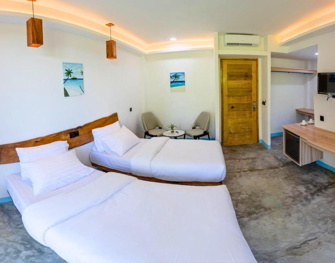 Silver County Hotel, Fuvahmulah - Maldives エクステリア 写真