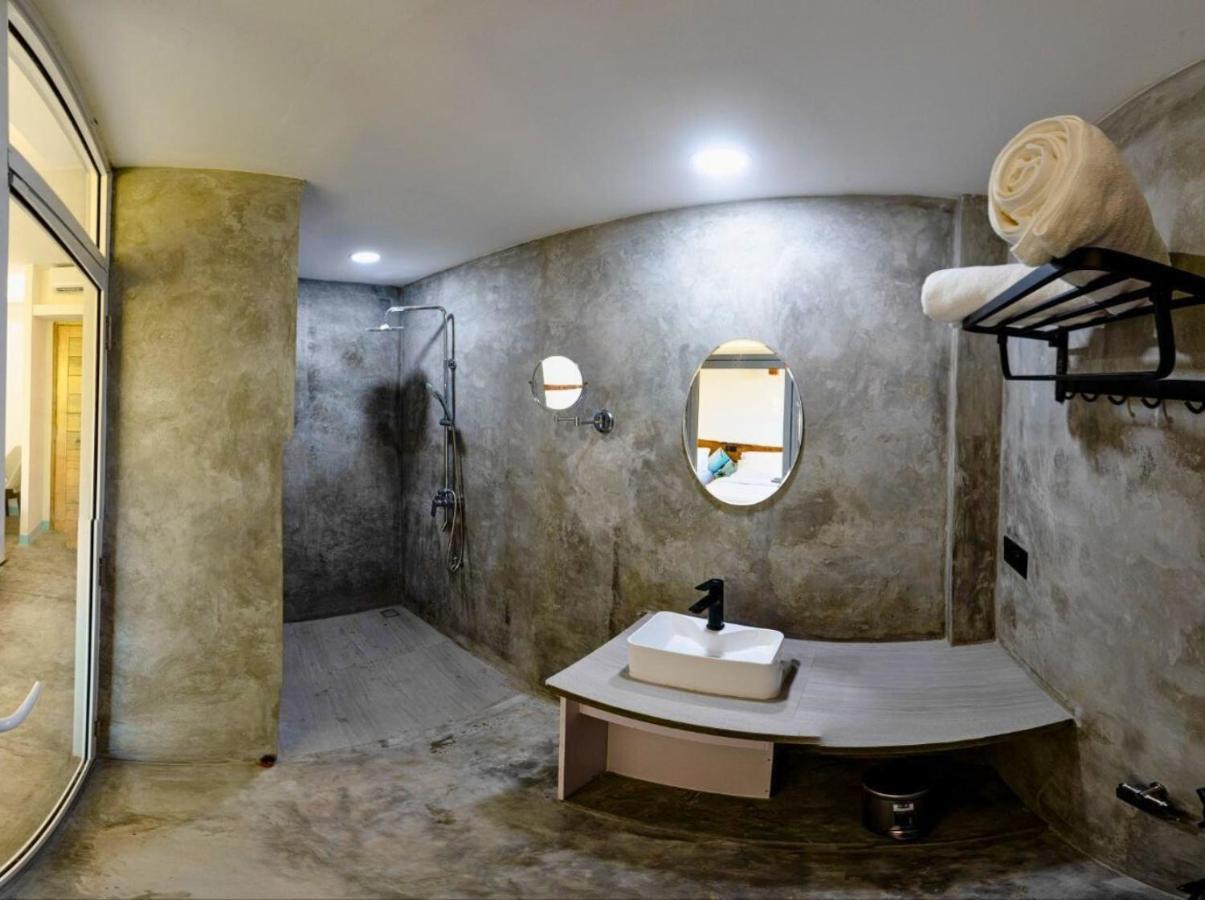 Silver County Hotel, Fuvahmulah - Maldives エクステリア 写真